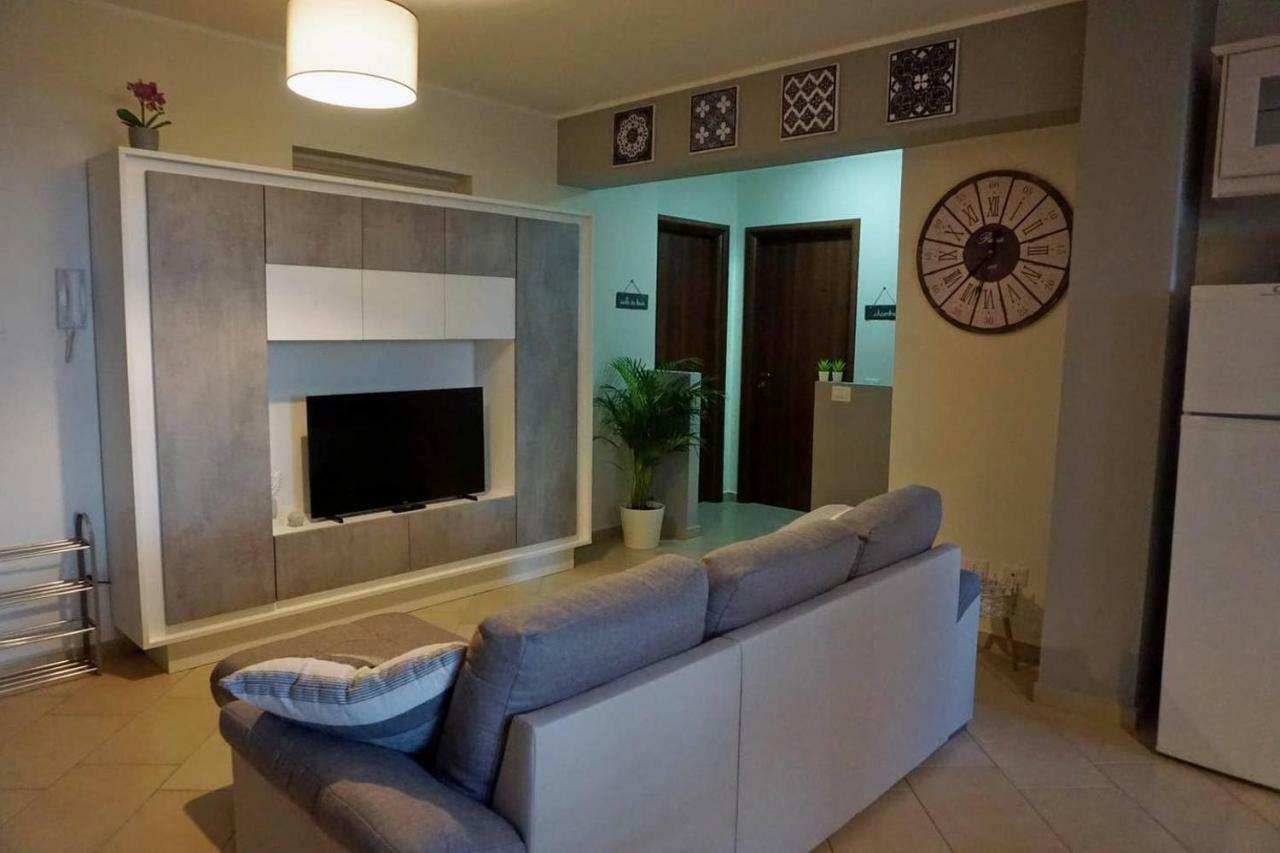 Ferienwohnung Lilly'S House Giardini-Naxos Exterior foto